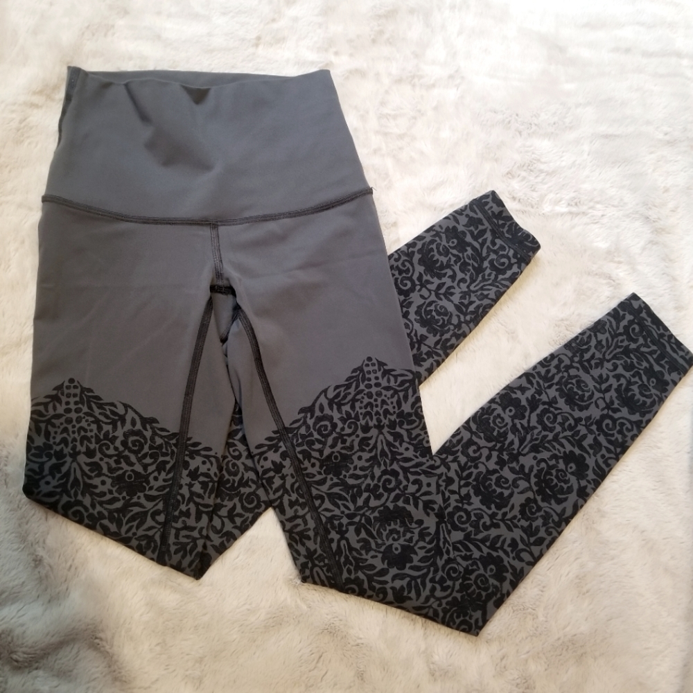 Lululemon floral print legging